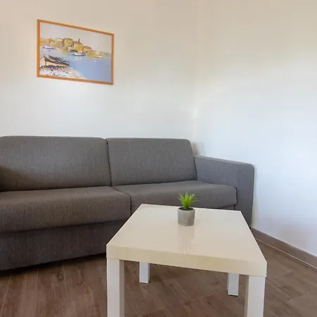 Apartment Beach Lucija *