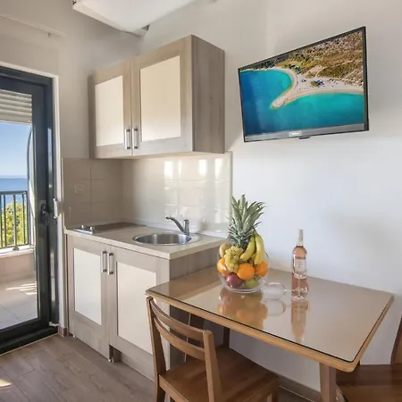 Beach Lucija Apartmán Makarská