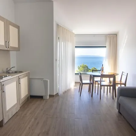 Apartment Beach Lucija *