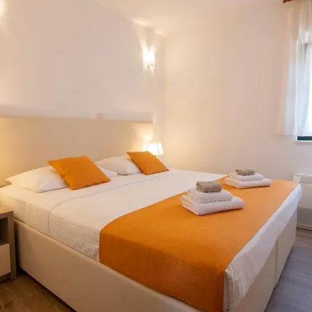 Apartment Beach Lucija *