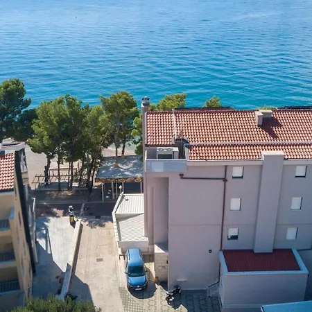 Beach Lucija * Makarska