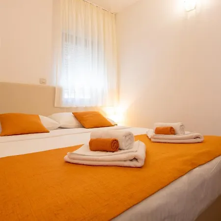 Beach Lucija Apartment *